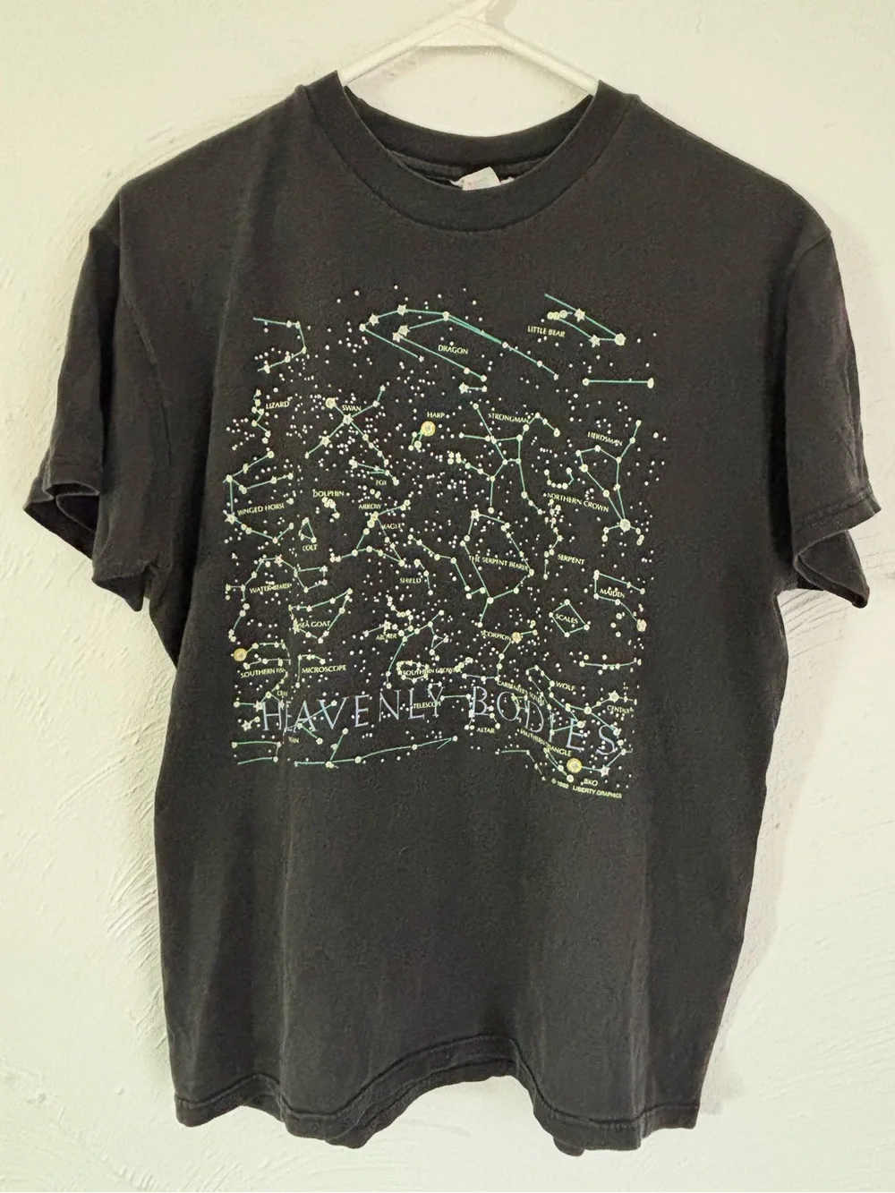 Vintage ‘Heavenly Bodies' Constellation Graphic Tee Glow-in-the-dark Size XL - Picture 1 of 7